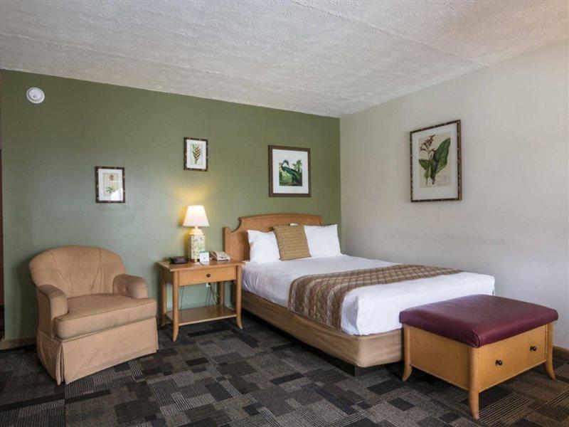 Oyo Waterfront Hotel- Cape Coral Fort Myers, Fl Zewnętrze zdjęcie