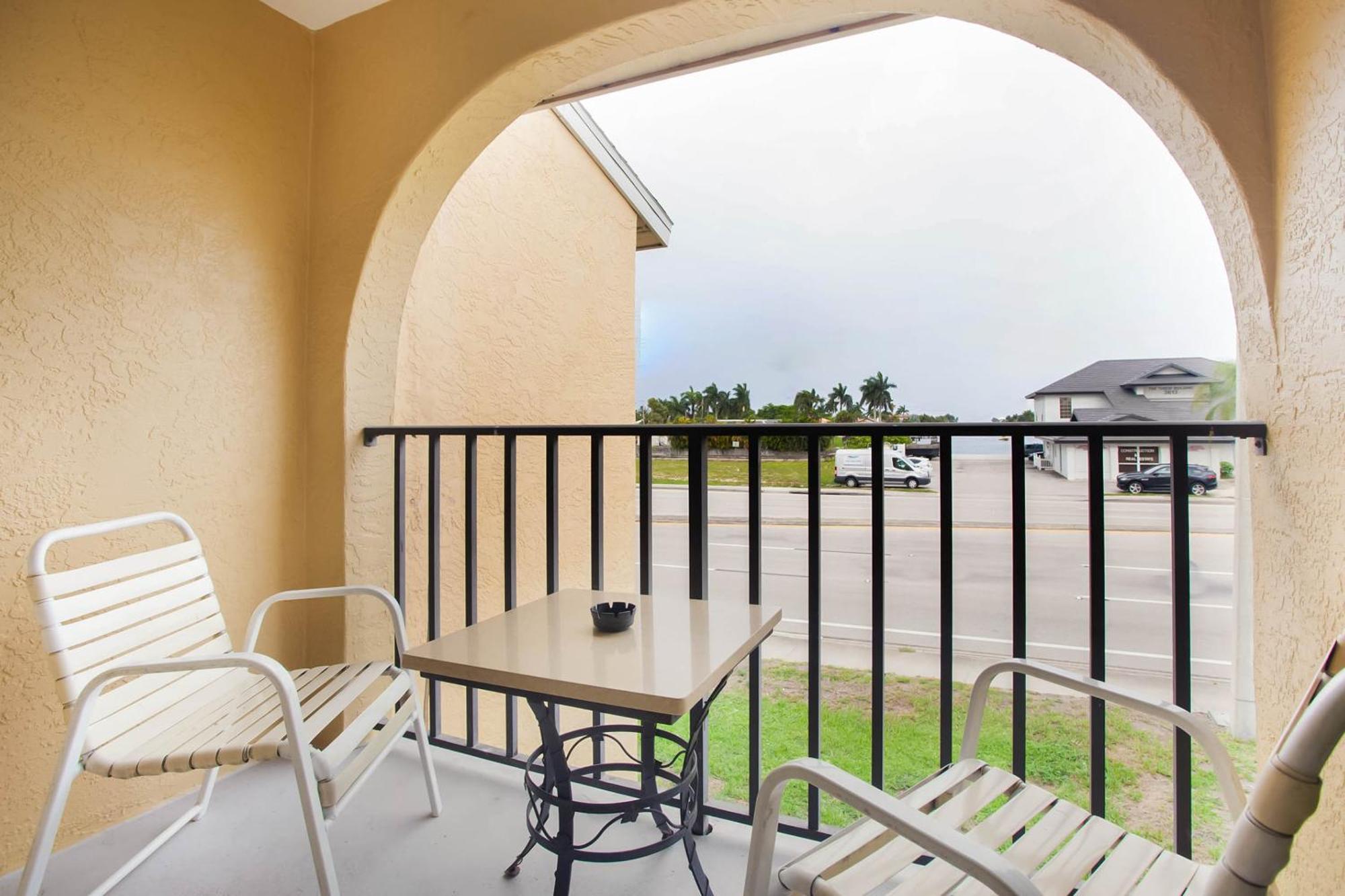 Oyo Waterfront Hotel- Cape Coral Fort Myers, Fl Zewnętrze zdjęcie